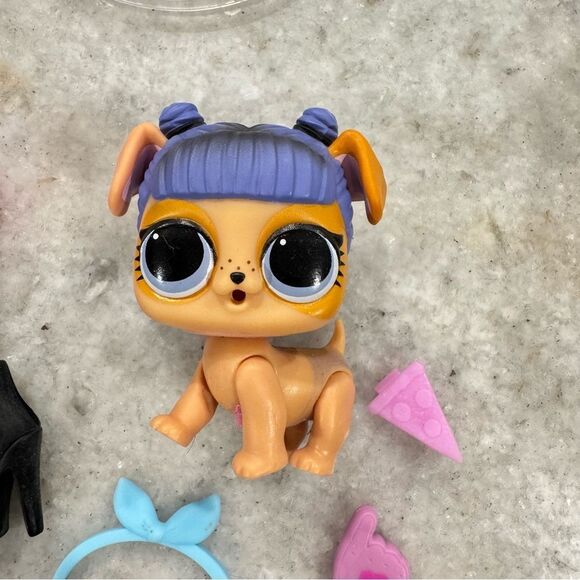 LOL Surprise! Pets Fluffy Pets Daring Doggie (Open) - Picture 3 of 3